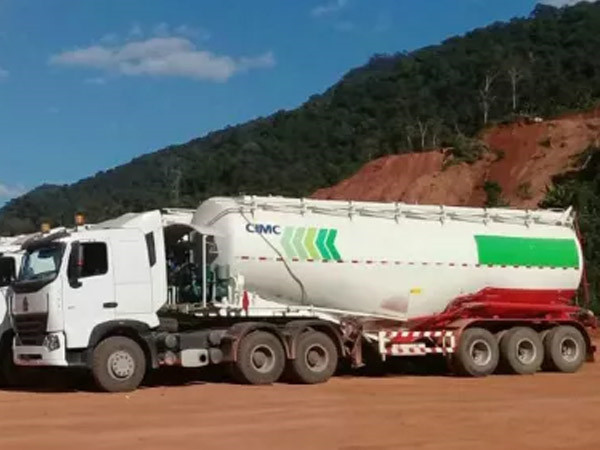 粉粒物料運(yùn)輸車保養(yǎng)小貼士，為你減少不必要的麻煩和經(jīng)濟(jì)損失