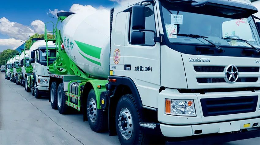 行家客戶一年內(nèi)入手幾十臺(tái)凌宇車 這次又看中“凌云”組合！