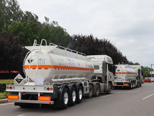 貴州新客戶一次性下單10臺(tái)車，凌宇液罐在業(yè)內(nèi)是真香……