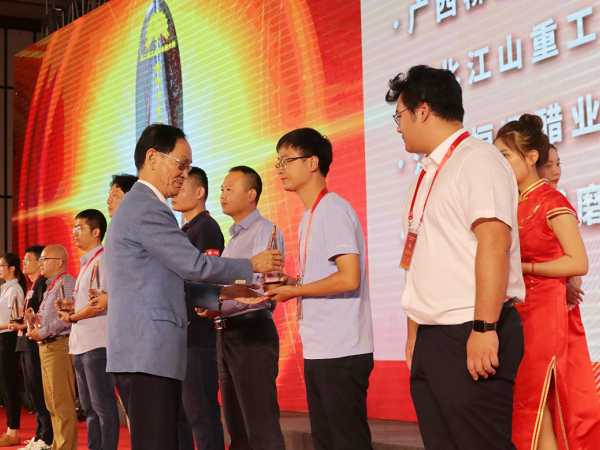 第二屆中國(guó)工業(yè)微電影大賽揭曉 中集車(chē)輛喜獲金獎(jiǎng)