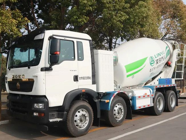 望“油”興嘆？別著急！凌宇電動(dòng)攪拌車了解一下！