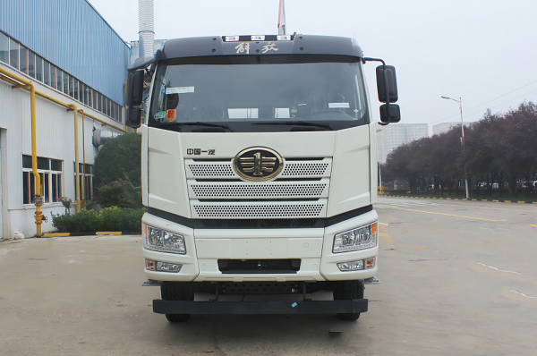 混動(dòng)攪拌車(chē)強(qiáng)勁優(yōu)勢(shì)詳解！攪拌車(chē)主新選擇！