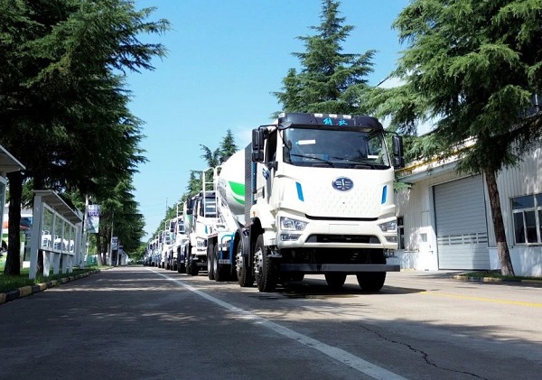 【發(fā)車(chē)新聞】花開(kāi)盛夏好風(fēng)光，蒸蒸日上交付時(shí)